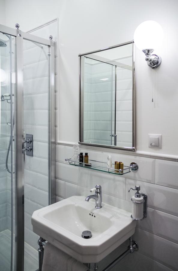 Sherlock Art Hotel Ryga Zewnętrze zdjęcie